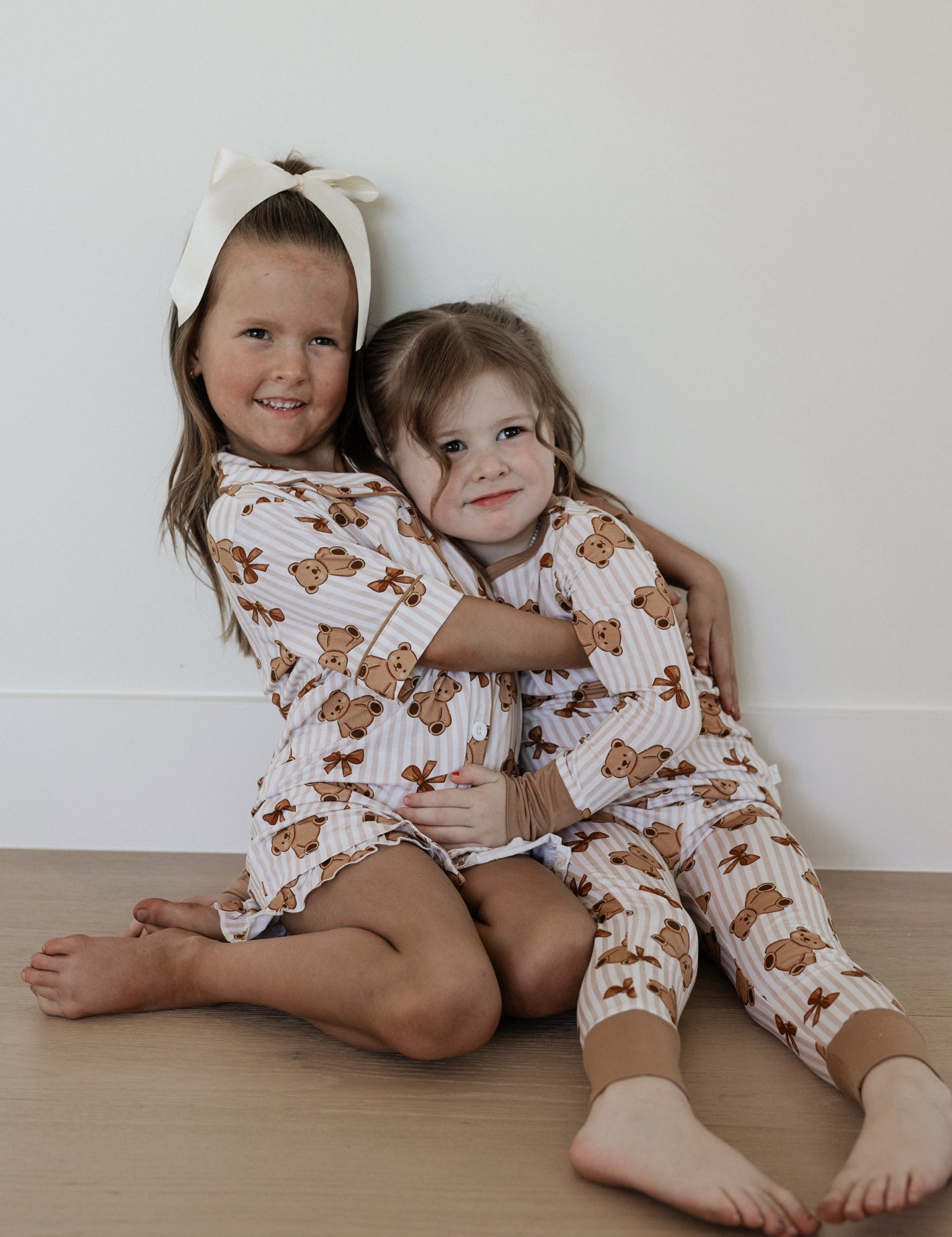 Teddy Bows Ruffle Short Sleeve Pajamas